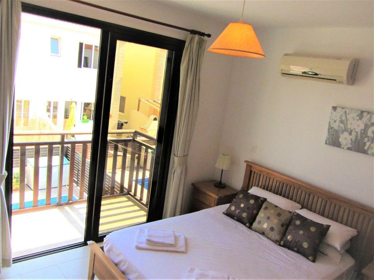 Villa Jade Paralimni Exterior photo